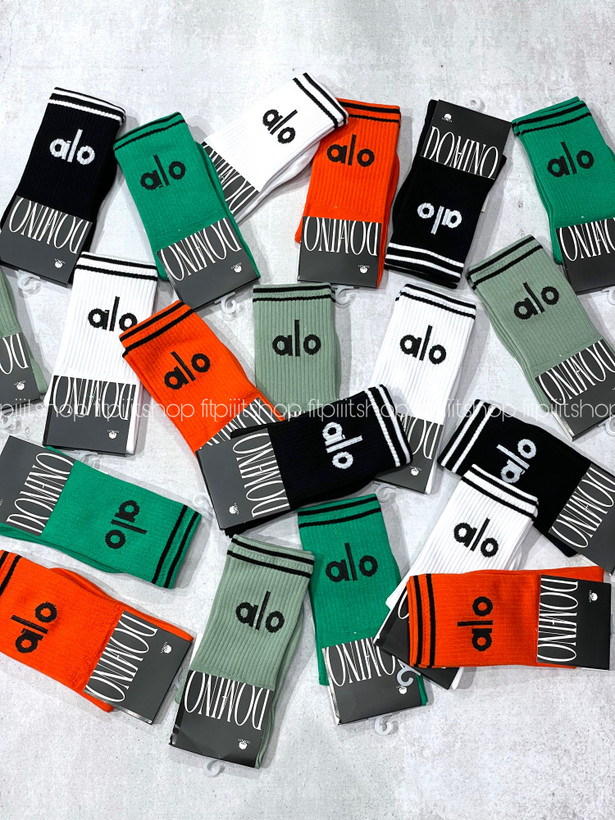 خرید جوراب برند الو یوگا