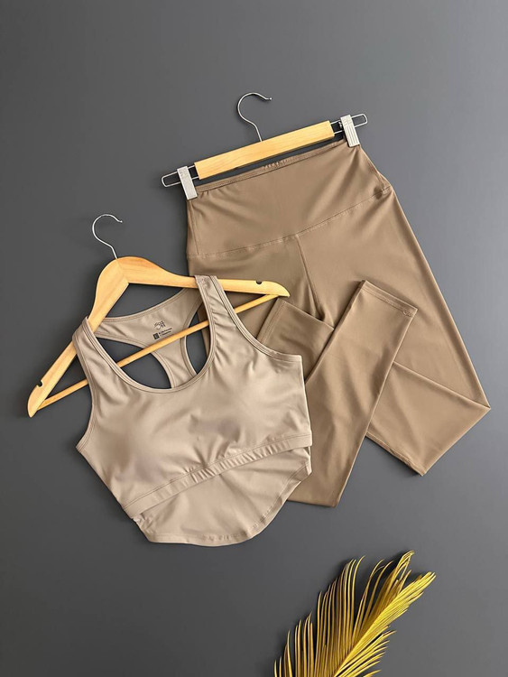 ست ورزشی رنگ خاکی