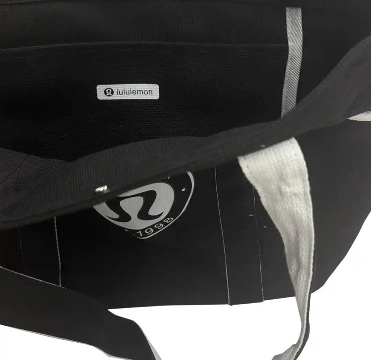 کیف دستی لولولمون