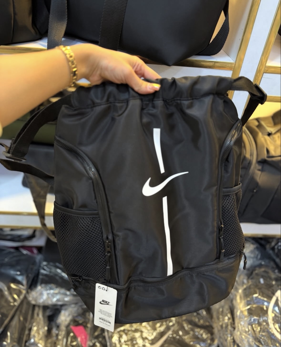 کوله پشتی مشکی نایک